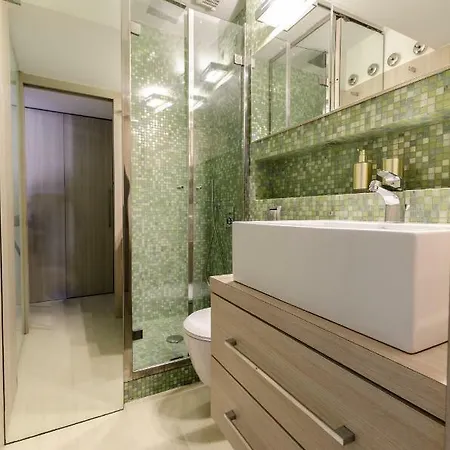 Design - Porta Romana Apartment