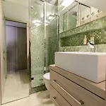 Design - Porta Romana アパート