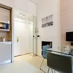 Design - Porta Romana アパート *